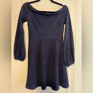 Off the shoulder Navy Lulus dress. Never worn!